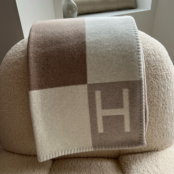Hermès Brand New Avalon Vibration Throw Blanket - Picture 5 of 6